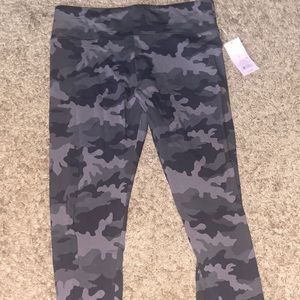 camo leggings